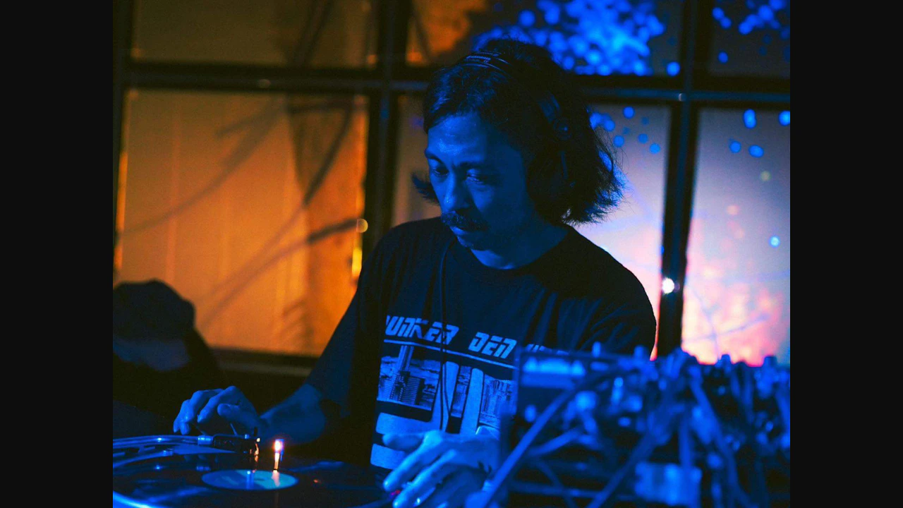 Wada Yosuke (Cowboy Family, Tokyo) B2B Sunsiaré (宀, Hong Kong)