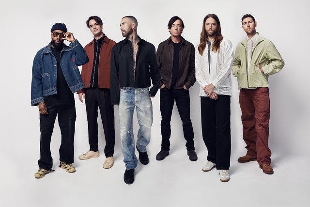 Maroon 5: Love Is Like Tour