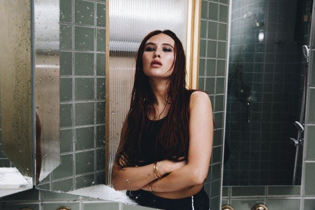 Mimi Webb