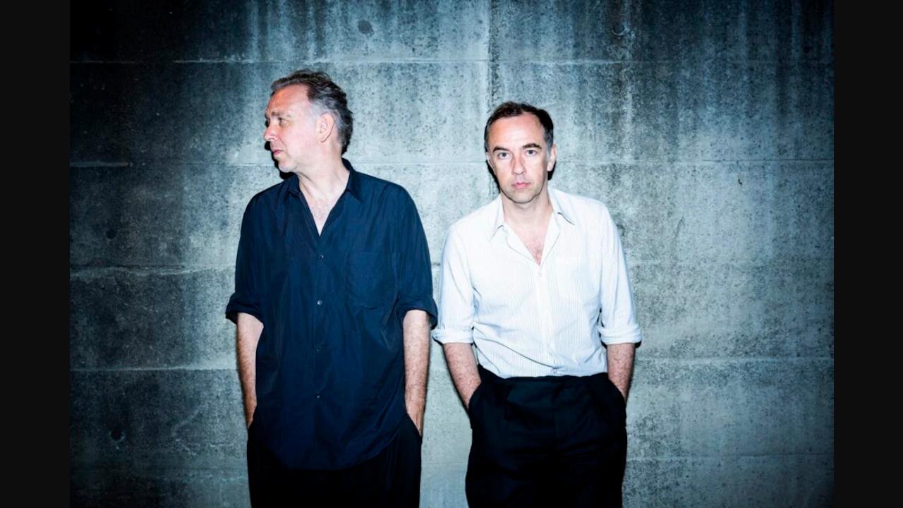 Deewee: 2manydjs + Charlotte Adigéry & Bolis Pupul + Leo Vincent + Hatihati - Ade