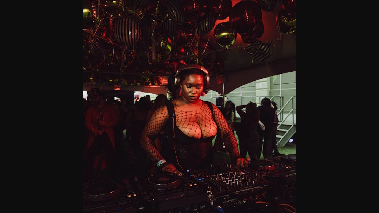 Cure Presents DJ Nico (us)
