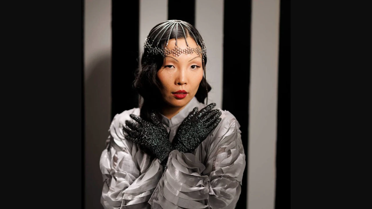 Dami Im (Night 1)