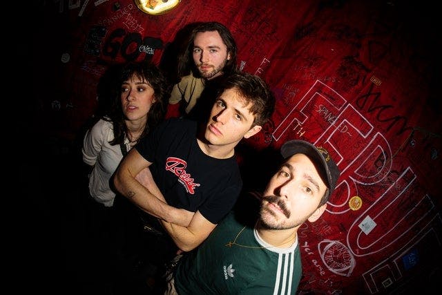 Big Sleep, Vona Vella, Chameleon