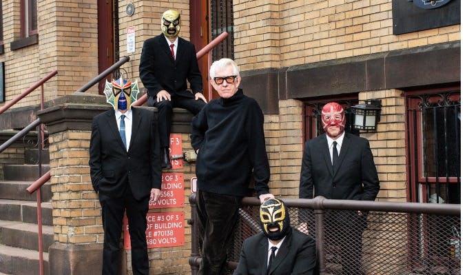Nick Lowe & Los Straitjackets