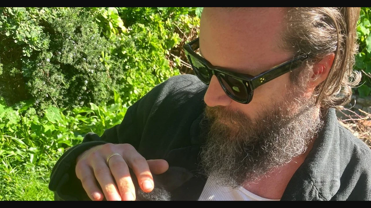 Father John Misty (Solo)