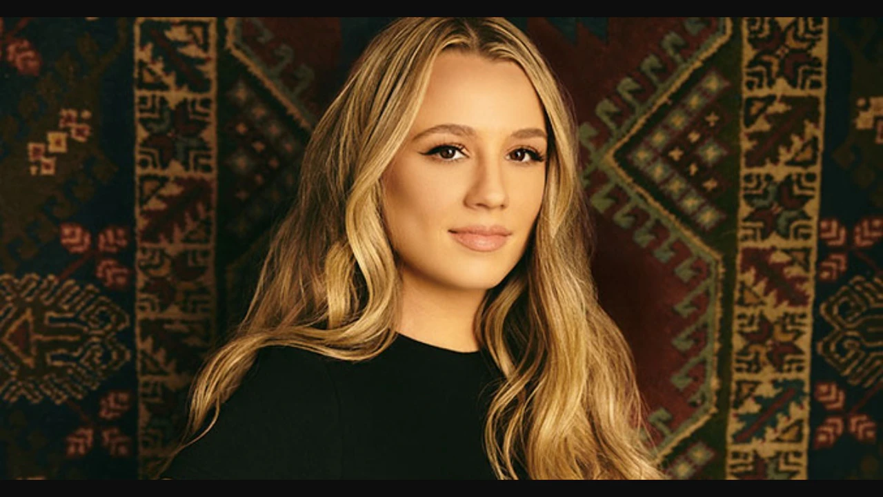 Gabby Barrett (21+ Event)