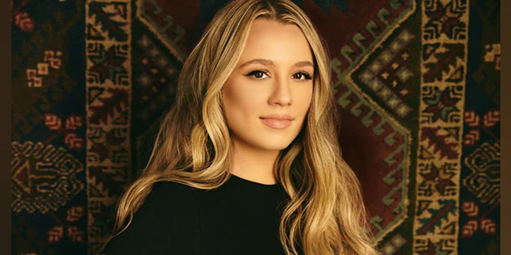 Gabby Barrett (21+ Event)