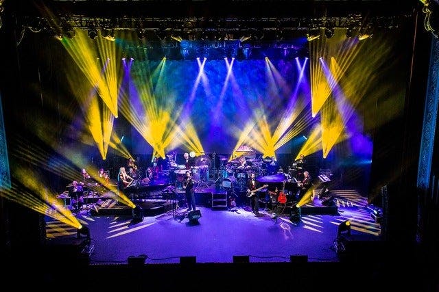 Mannheim Steamroller Christmas, by Chip Davis