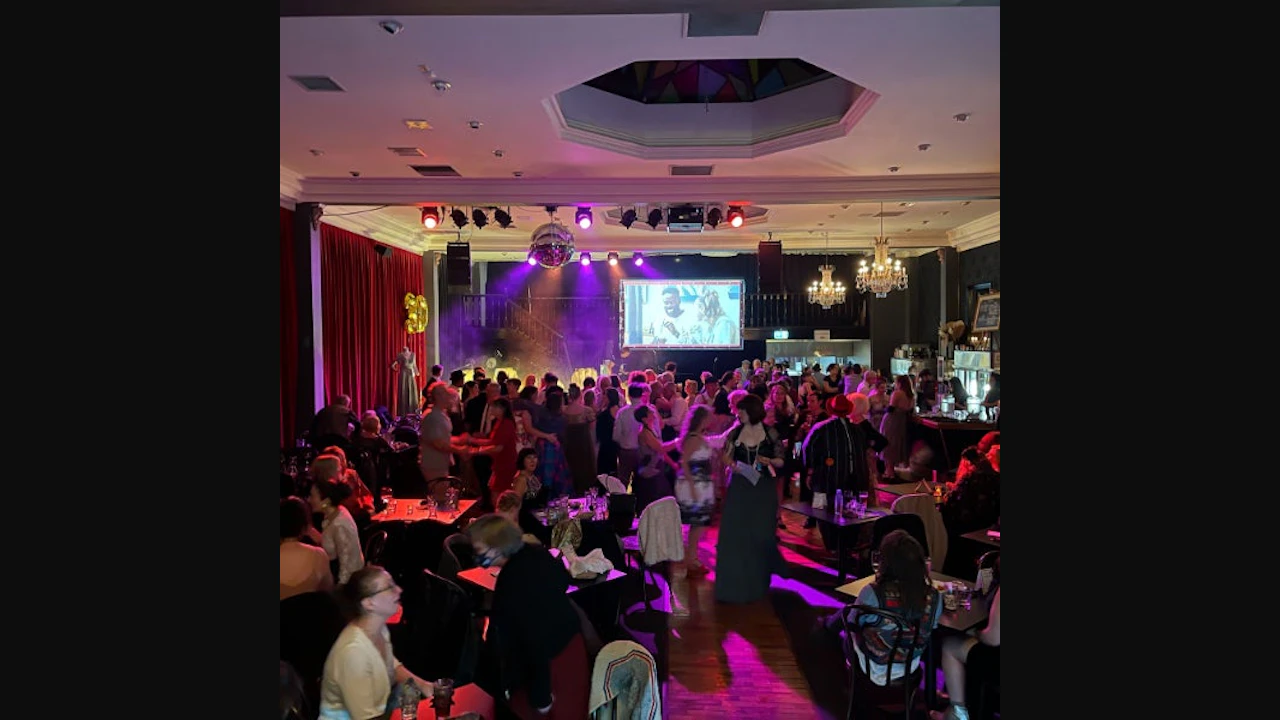 PRIVATE EVENT '. Sorry we are closed to the