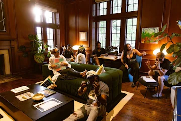 1884 Lounge
