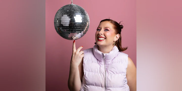 The Hopeless But Hot Tour Starring Bel!