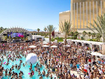 Las Vegas Pool Crawl