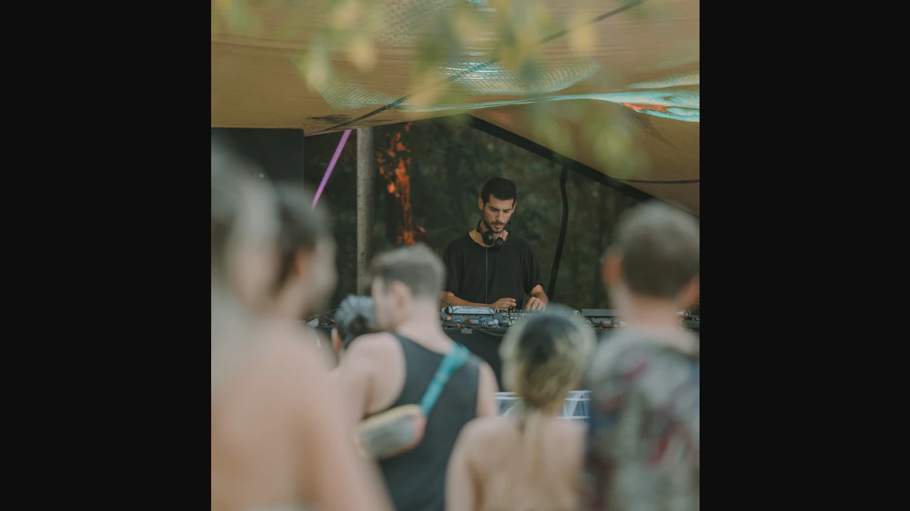 Entropy 熵 with Valentin Ginies (11001 Records, Berlin)