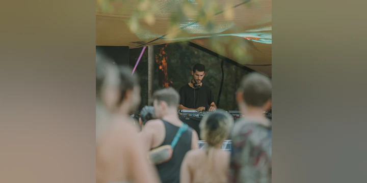 Entropy 熵 with Valentin Ginies (11001 Records, Berlin)