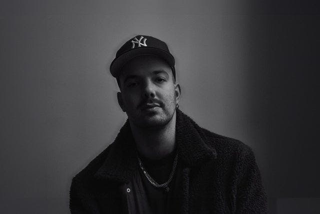 Mac Ayres - The Piano Tour