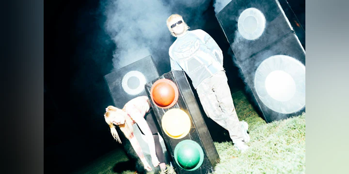 SNÕÕPER with W-9 and Fiend