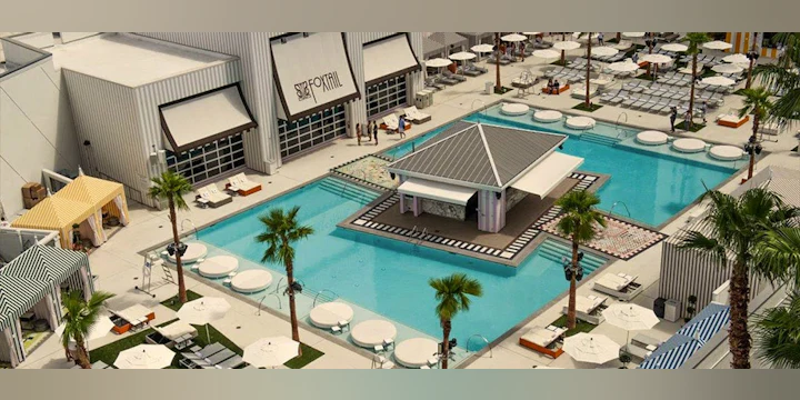 Foxtail Pool Club