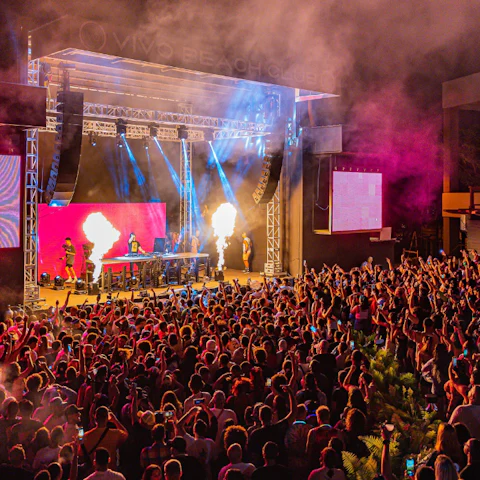 Vivo Beach Club