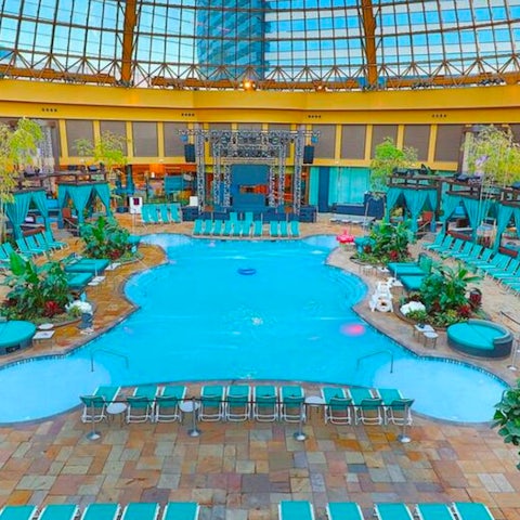 The Pool Dayclub At Harrah's