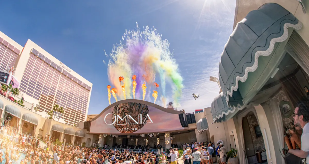 Omnia Dayclub photo