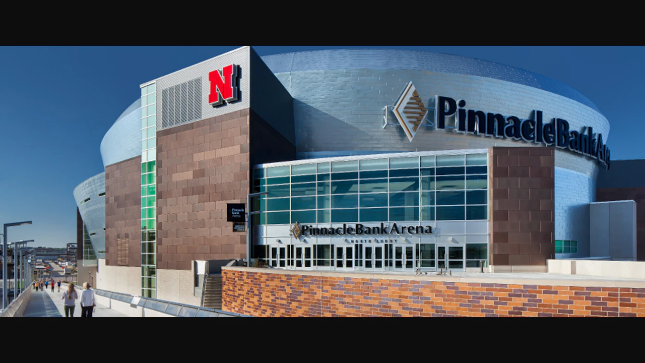 Pinnacle Bank Arena