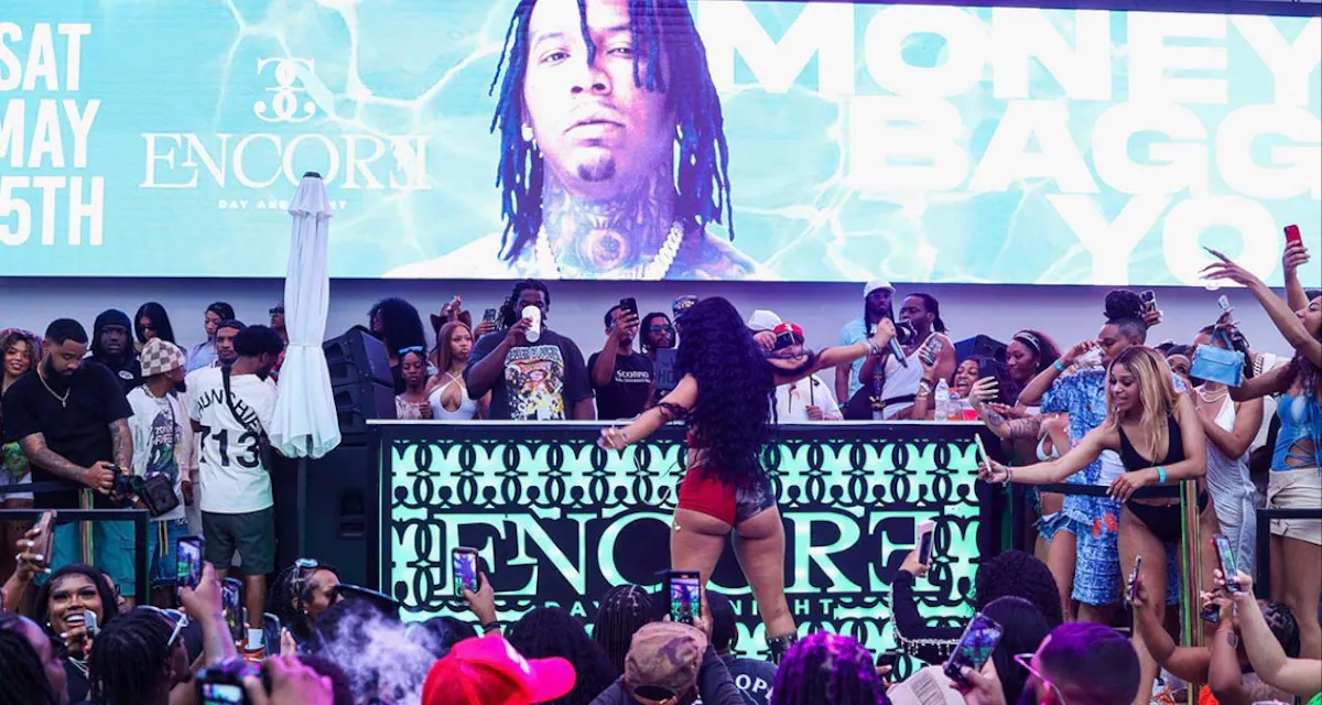Encore Dayclub photo