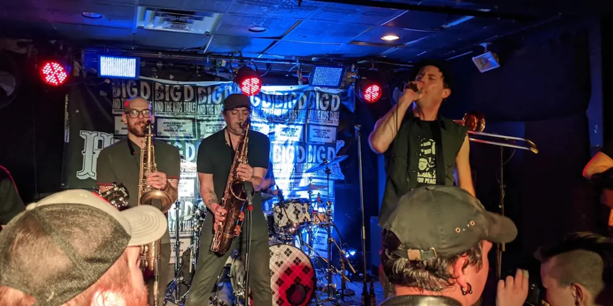 Hard Luck Bar photo