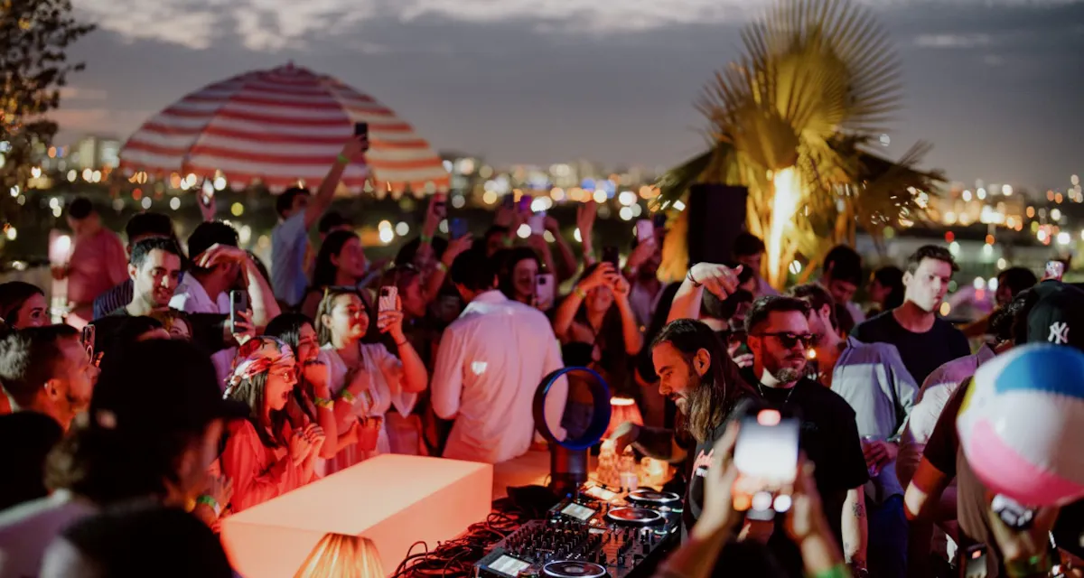 Arlo Wynwood Rooftop photo