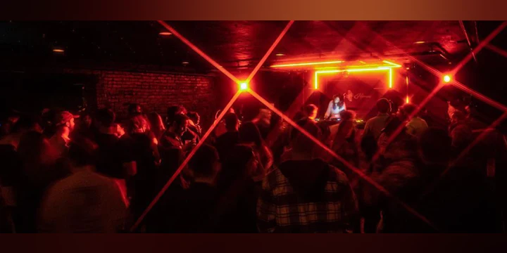 Smoke & Mirrors Chicago Tickets & Promo Codes: FAQ & Tips - Discotech