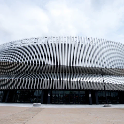 Nassau Veterans Memorial Coliseum