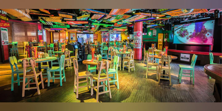Senor Frogs