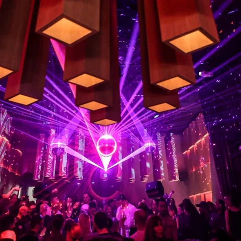 Akasha Las Dalias Club