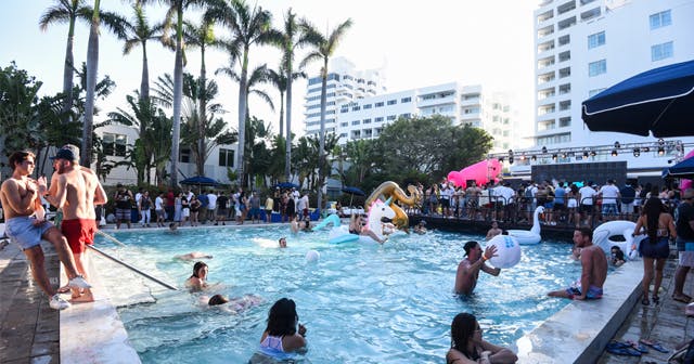 W Miami Brickell (Night)