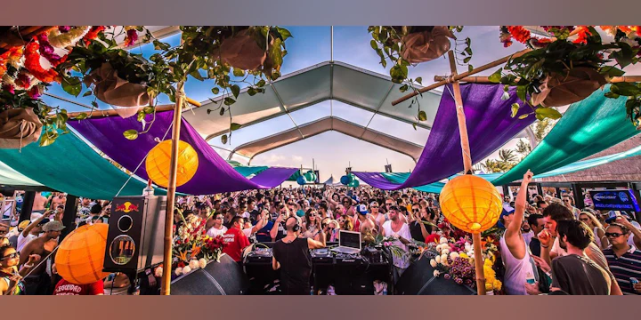 All Day I Dream Festival