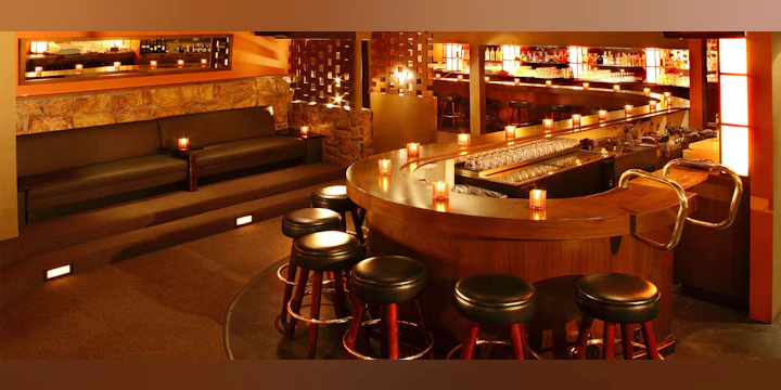 Skinny's Lounge
