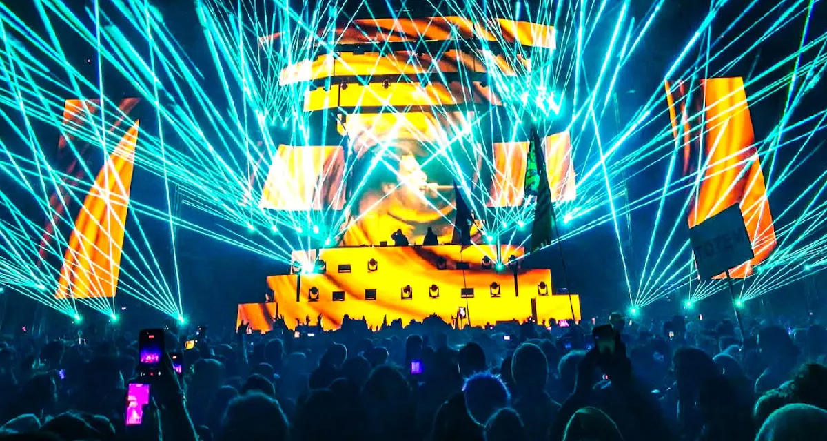 Eternal NYE photo