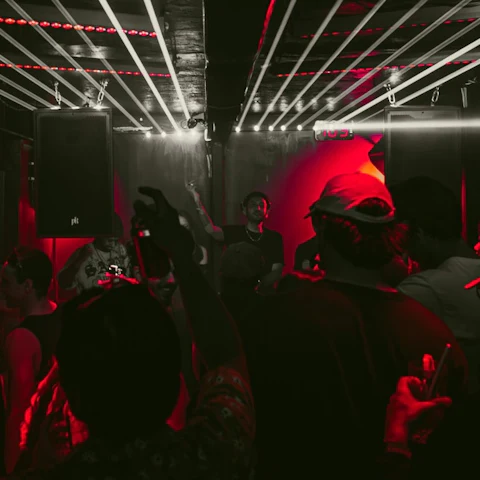 Le Red Room