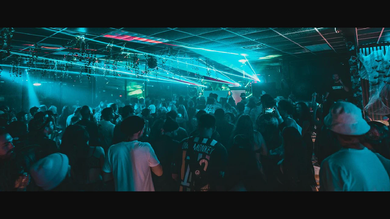 TK Lounge