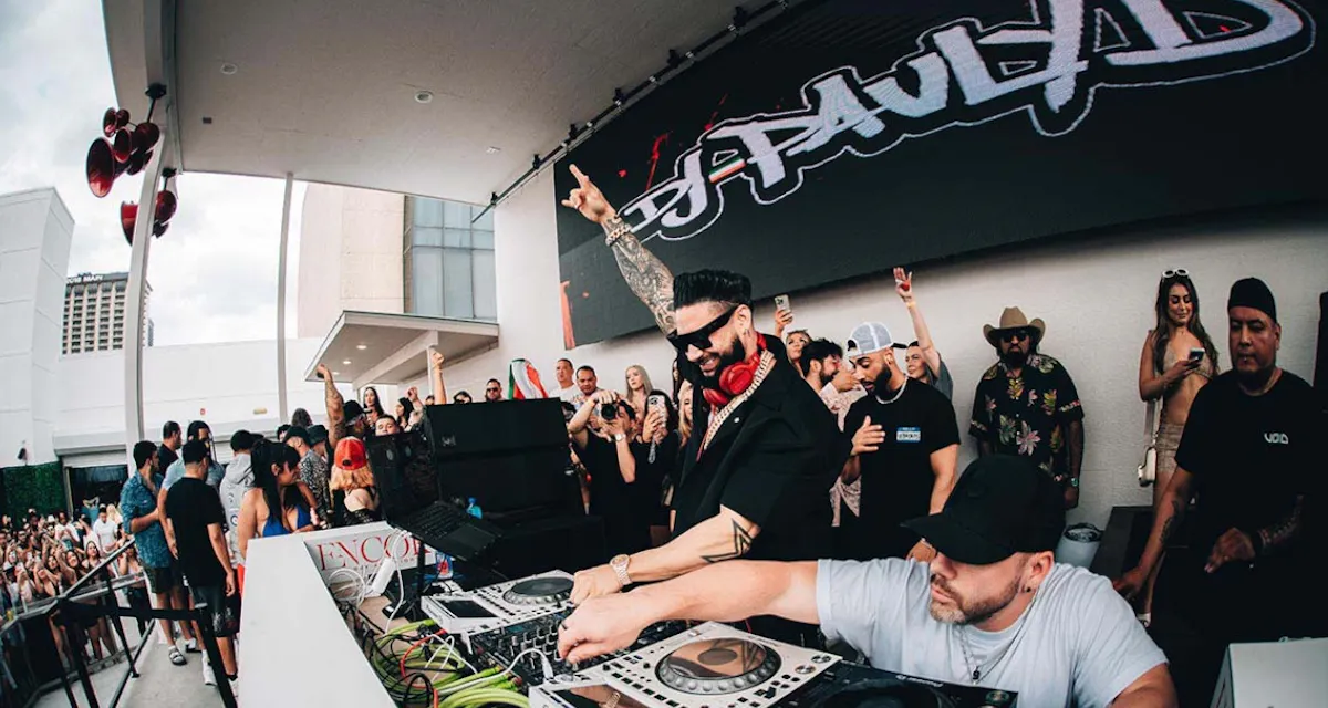 Encore Dayclub photo