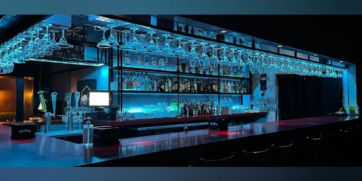 Thirteen Play Lounge