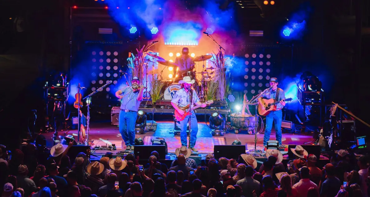 4th Street Live photo