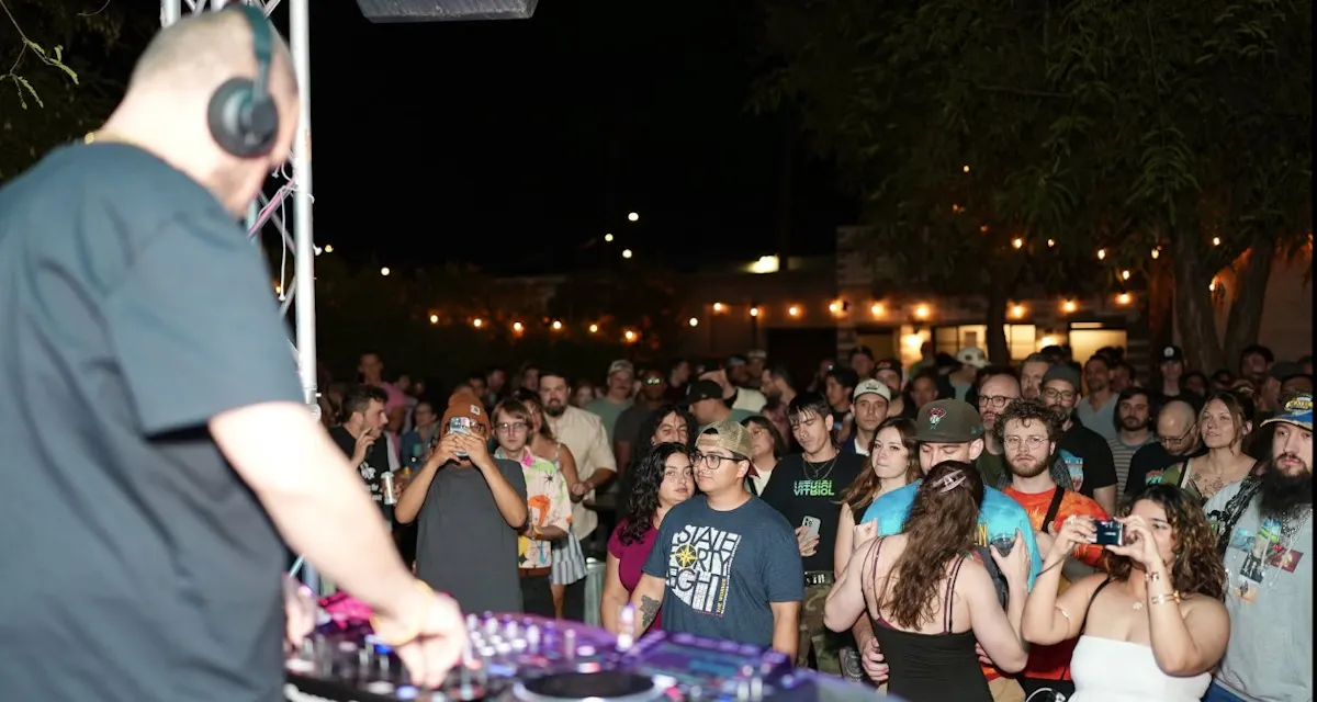 Thunderbird Lounge photo