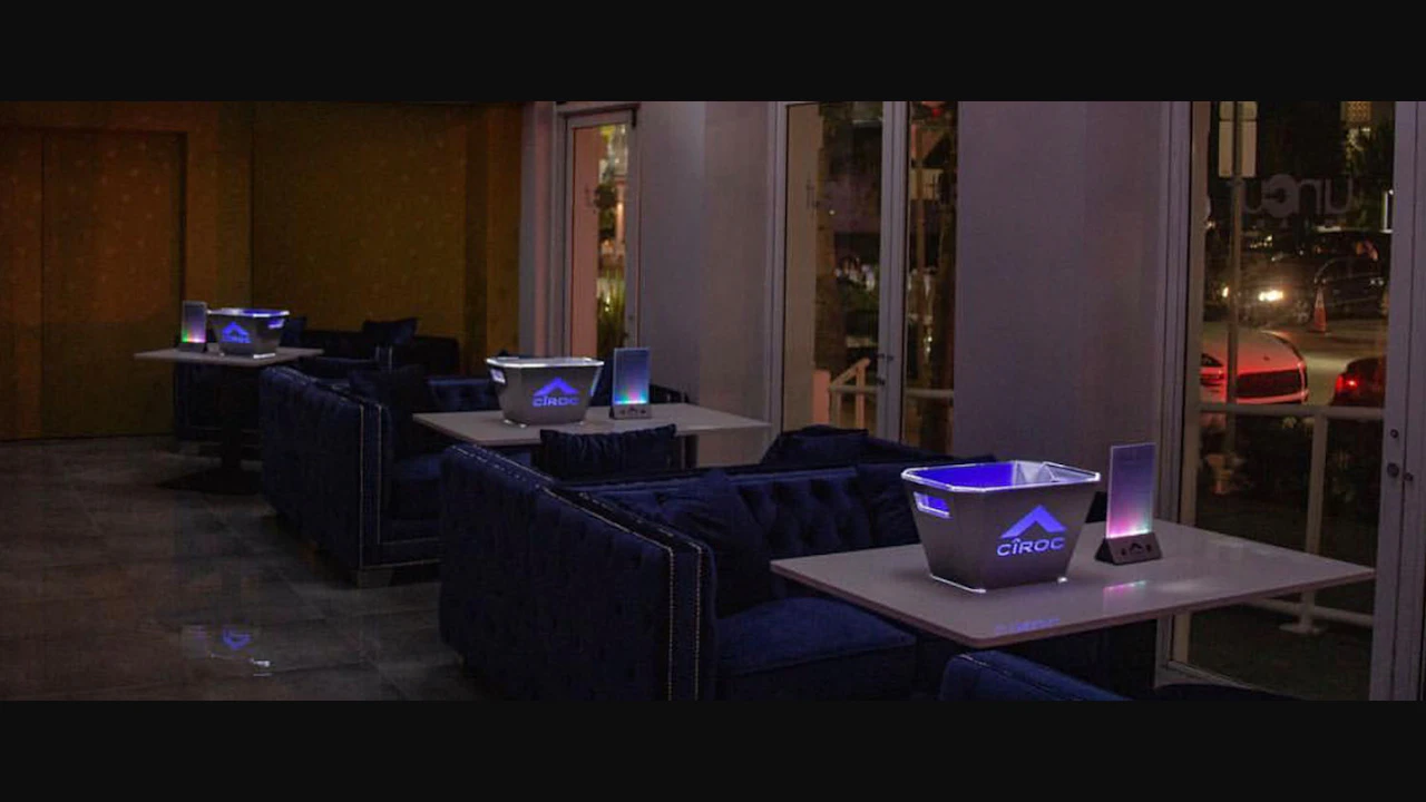 Uncut Lounge