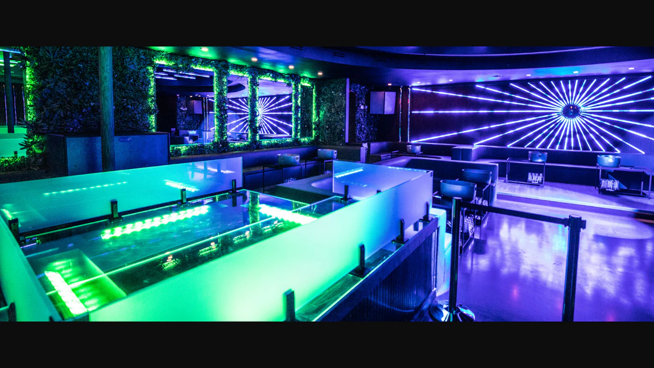 23 Club (XXIII)