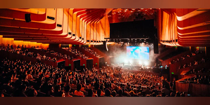 Riviera Theatre