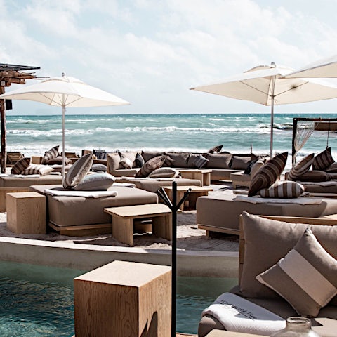 RosaNegra Beach Club