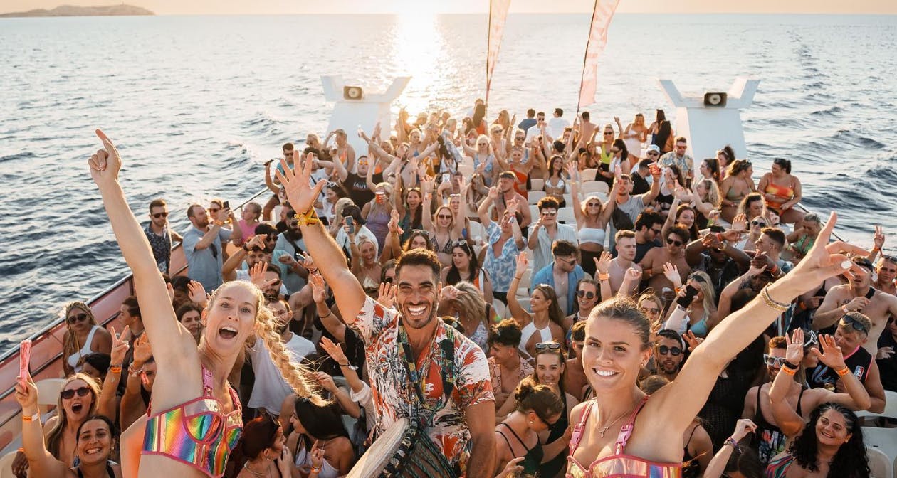 Pukka Up Boat Party