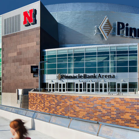 Pinnacle Bank Arena