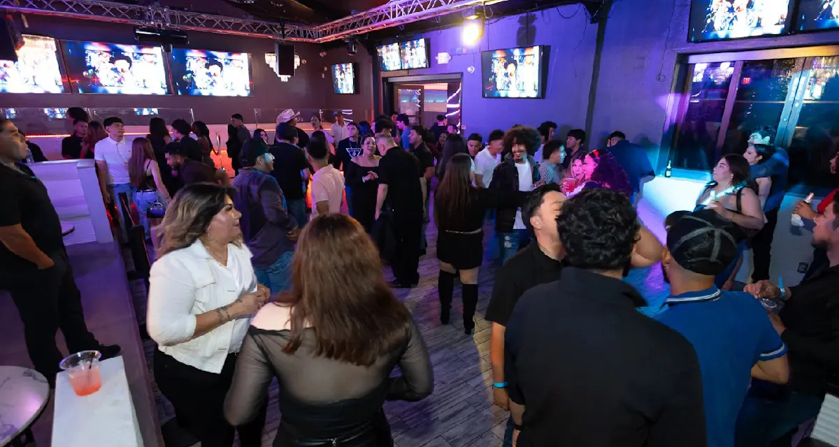 Mango's Sacramento photo