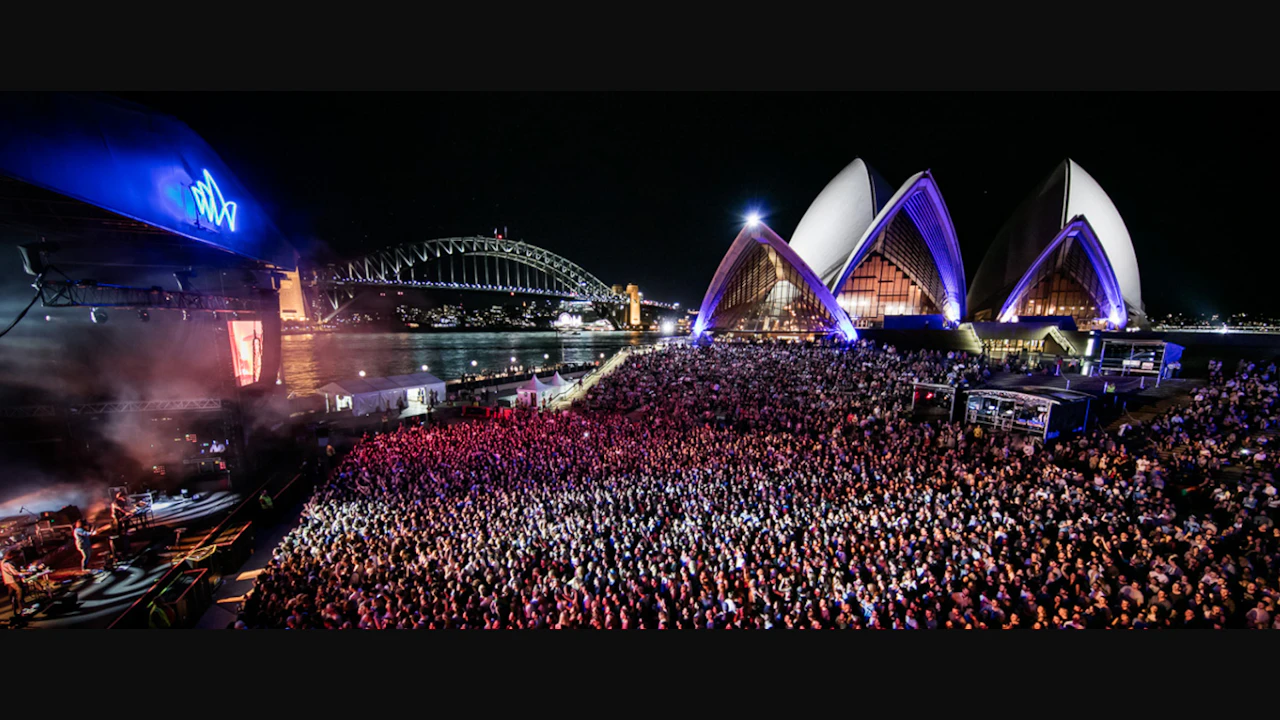 The Sydney Opera House - Forecourt